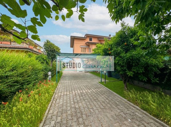 appartamento in vendita a Massa