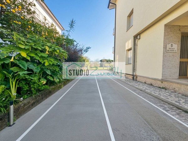 appartamento in vendita a Massa in zona Centro Storico