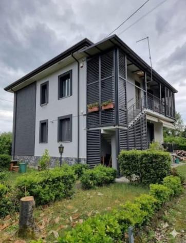 appartamento in vendita a Massa in zona Marina dei Ronchi
