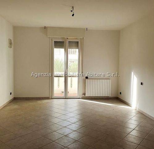 appartamento in vendita a Massa in zona Quercioli