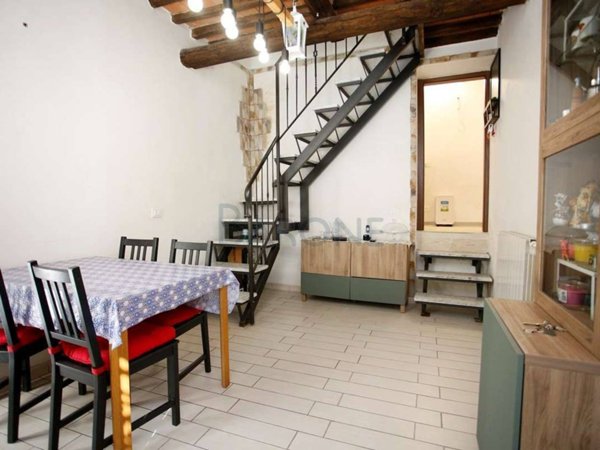 appartamento in vendita a Massa in zona Antona