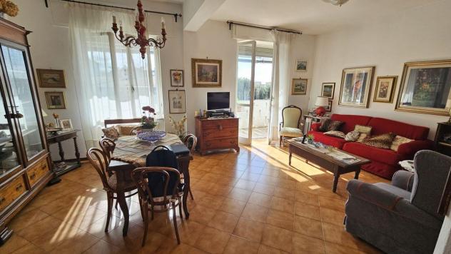 appartamento in vendita a Massa in zona Quercioli