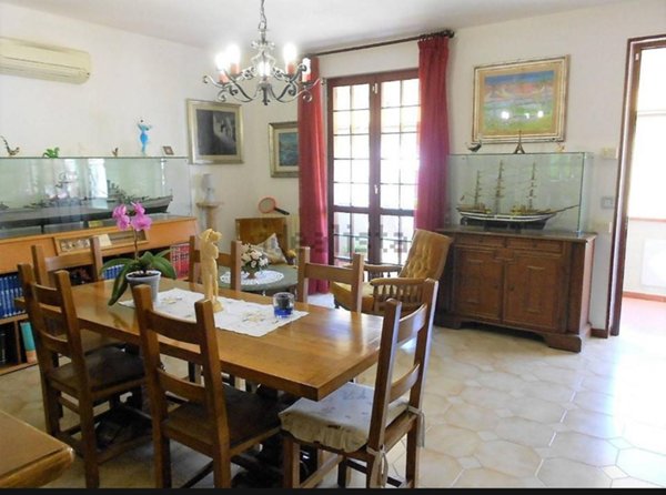 appartamento in vendita a Massa in zona Quercioli