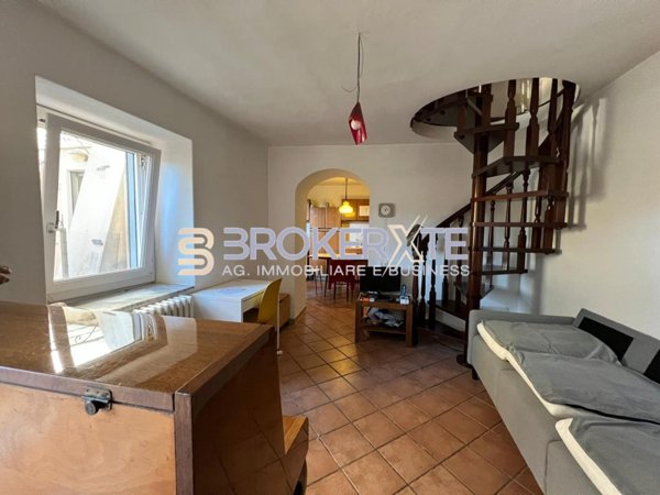 casa indipendente in vendita a Massa in zona Centro Storico
