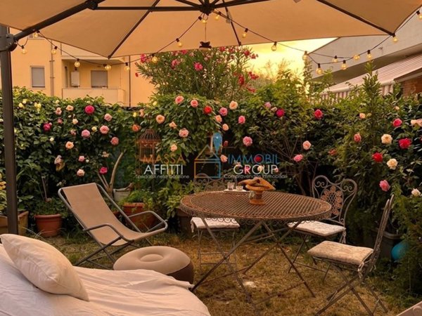 appartamento in vendita a Massa in zona Marina di Massa