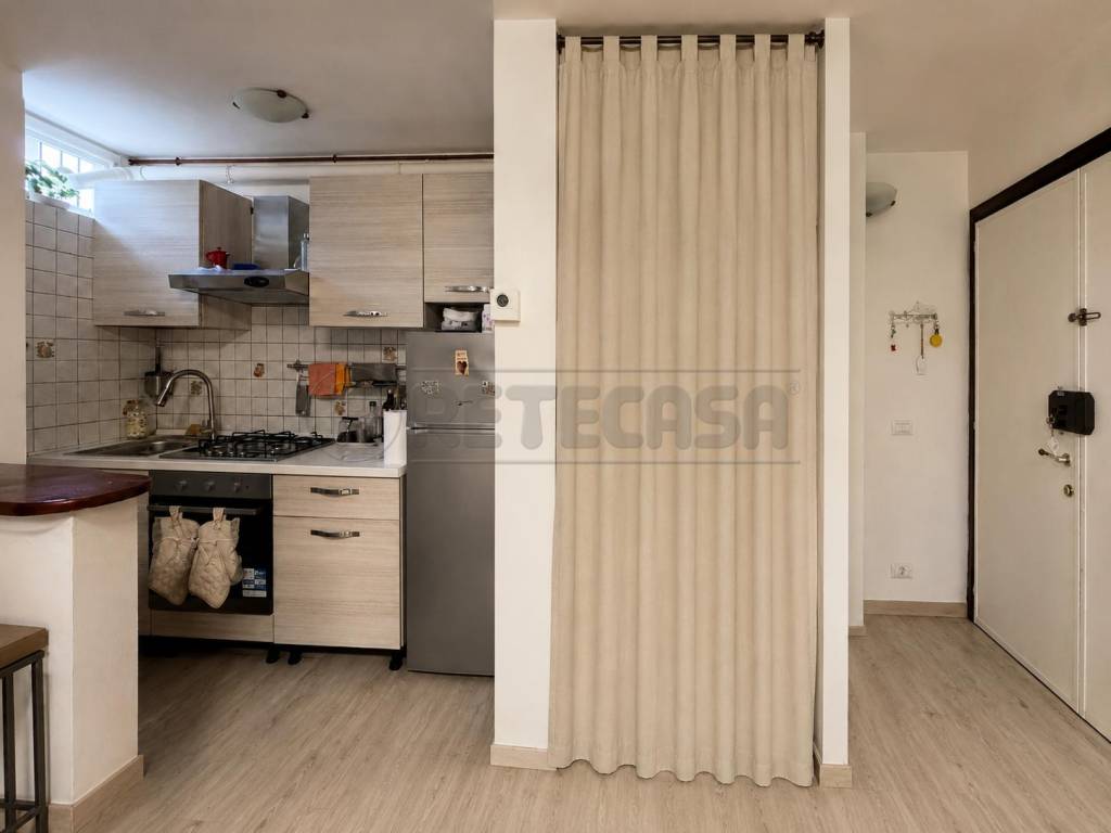 appartamento in vendita a Massa in zona Marina di Massa