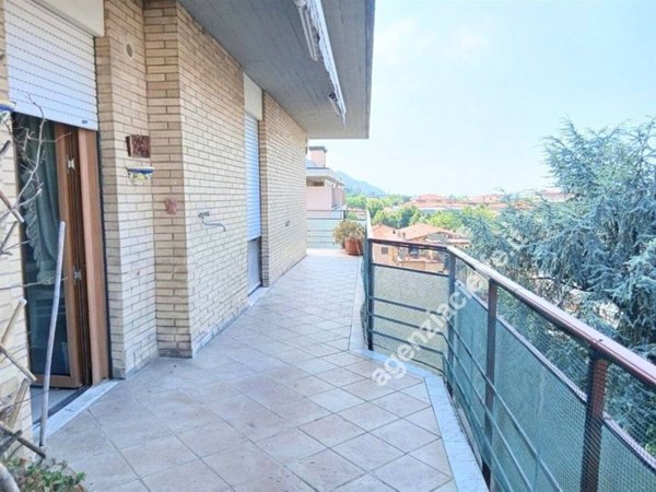 appartamento in vendita a Massa in zona Centro Storico