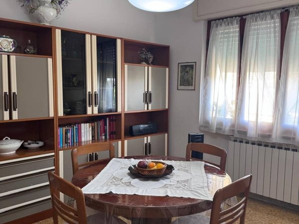 appartamento in vendita a Massa in zona Centro Storico