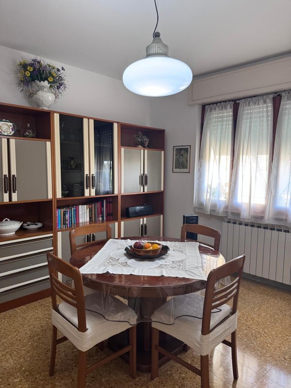appartamento in vendita a Massa in zona Centro Storico