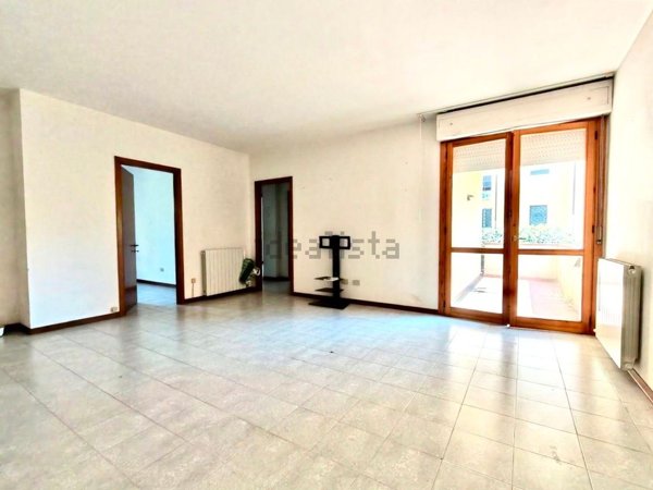 appartamento in vendita a Massa in zona Quercioli