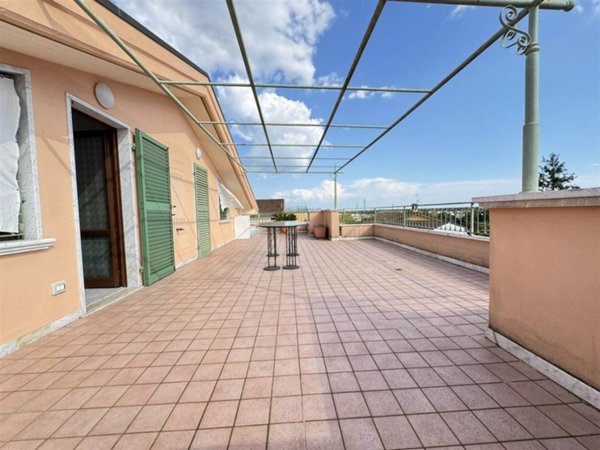 appartamento in vendita a Massa in zona Quercioli