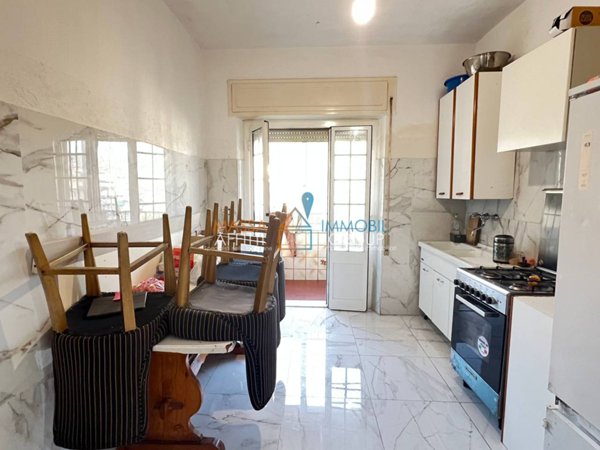 appartamento in vendita a Massa in zona Centro Storico