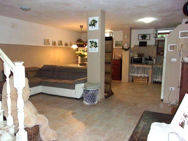 appartamento in vendita a Massa in zona Quercioli