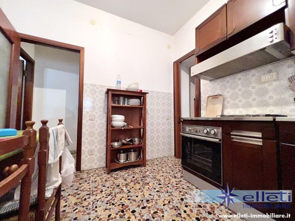 casa indipendente in vendita a Massa in zona Centro Storico