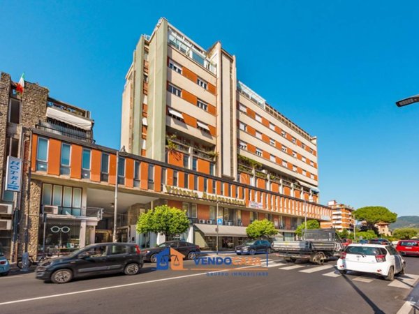 appartamento in vendita a Massa in zona Centro Storico