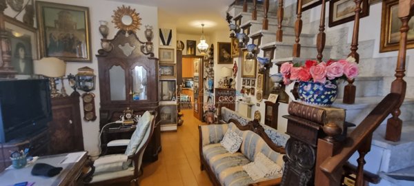 casa indipendente in vendita a Massa in zona Centro Storico