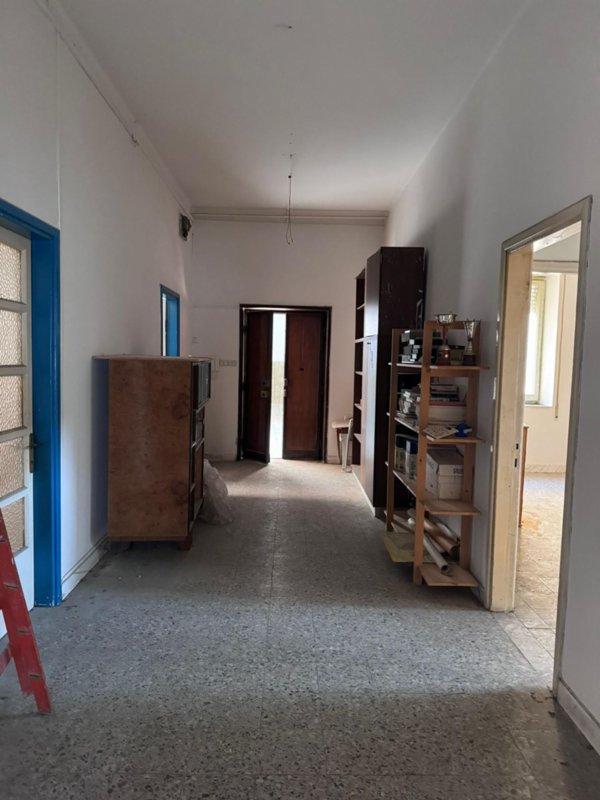 appartamento in vendita a Massa in zona Centro Storico