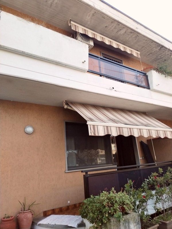 casa indipendente in vendita a Massa in zona Marina di Massa