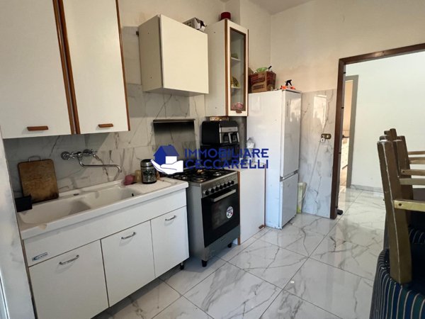 appartamento in vendita a Massa in zona Centro Storico