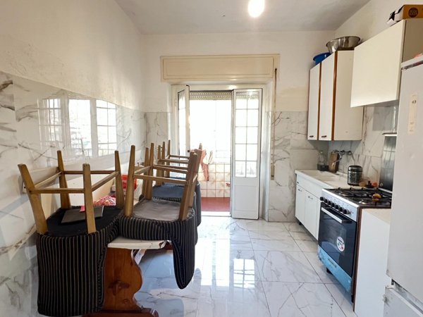 appartamento in vendita a Massa in zona Centro Storico