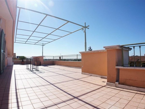 appartamento in vendita a Massa in zona Quercioli