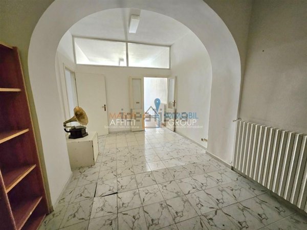 appartamento in vendita a Massa in zona Centro Storico