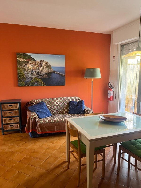 appartamento in vendita a Massa in zona Marina di Massa