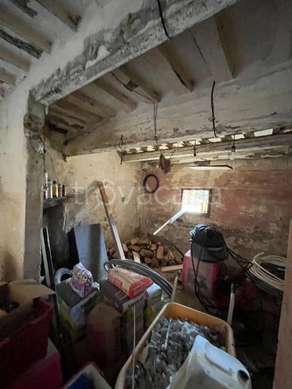 casa indipendente in vendita a Massa in zona Centro Storico