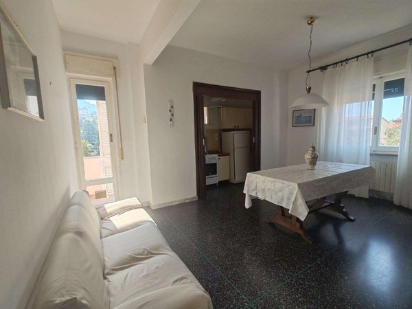 appartamento in vendita a Massa in zona Centro Storico