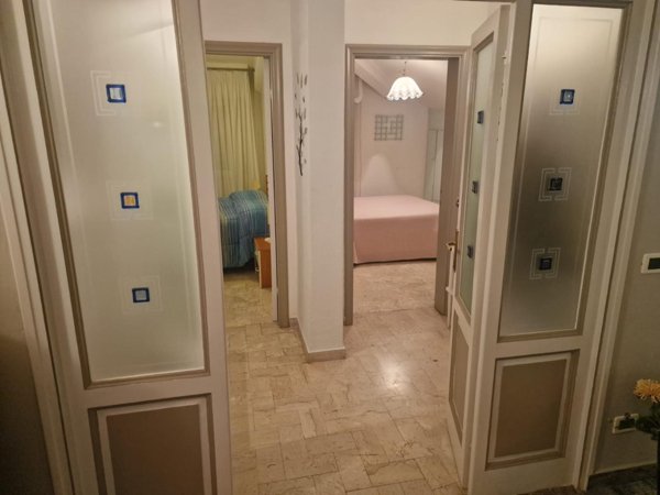 appartamento in vendita a Massa in zona Marina di Massa