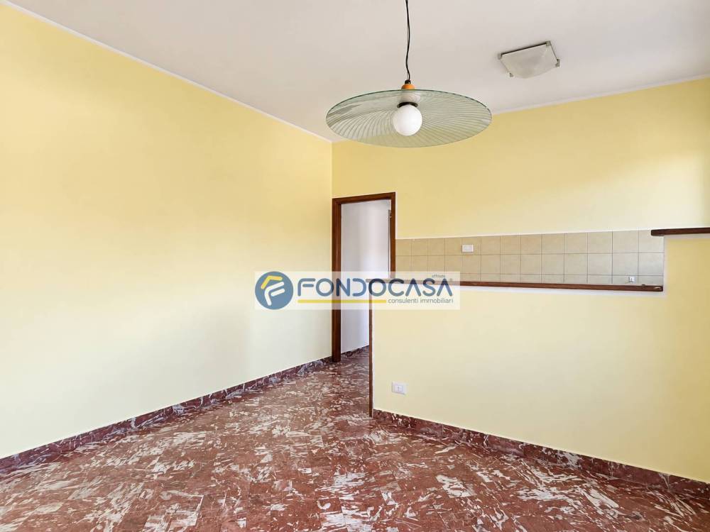appartamento in vendita a Massa in zona Marina dei Ronchi