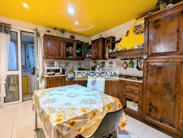 appartamento in vendita a Massa in zona Centro Storico