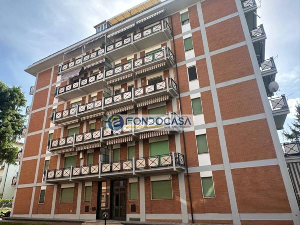 appartamento in vendita a Massa in zona Centro Storico