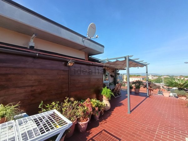 appartamento in vendita a Massa in zona Marina di Massa