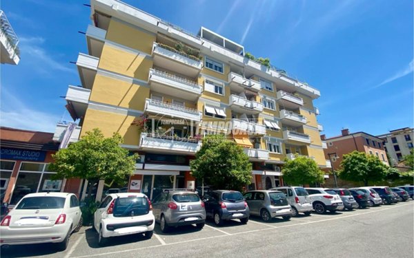 appartamento in vendita a Massa in zona Centro Storico