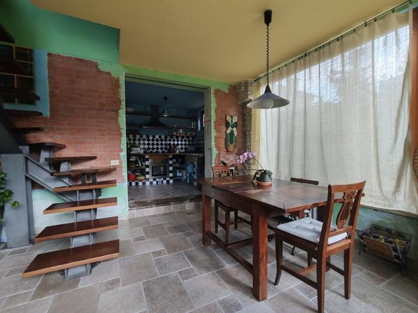 casa indipendente in vendita a Massa in zona Centro Storico