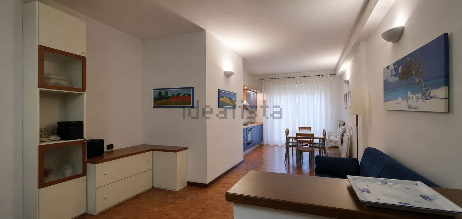 appartamento in vendita a Massa in zona Marina dei Ronchi