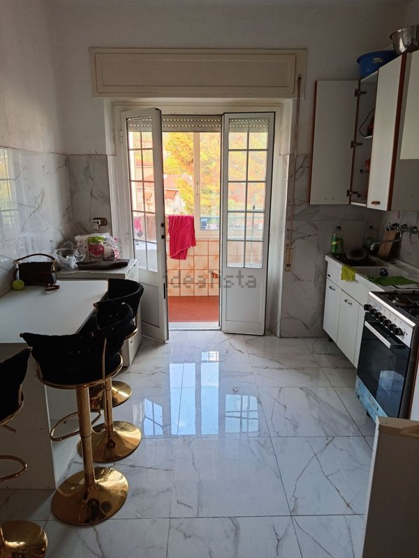 appartamento in vendita a Massa in zona Centro Storico