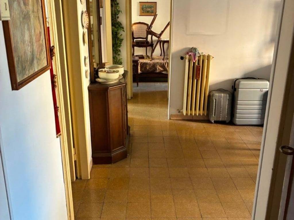 appartamento in vendita a Massa in zona Quercioli