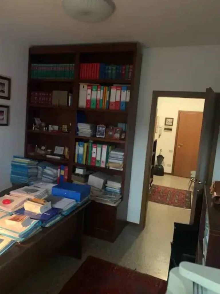 appartamento in vendita a Massa in zona Centro Storico