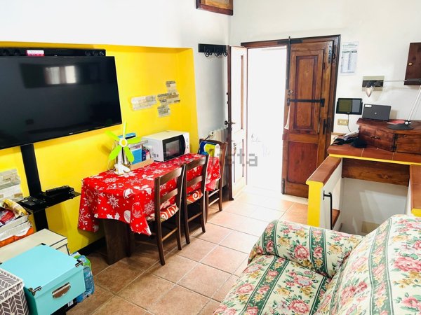 appartamento in vendita a Massa in zona Borgo del Ponte