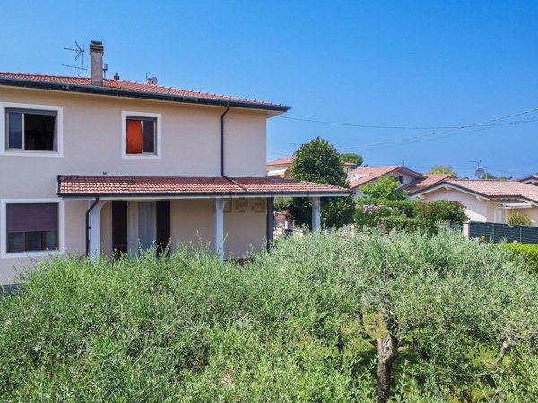 appartamento in vendita a Massa