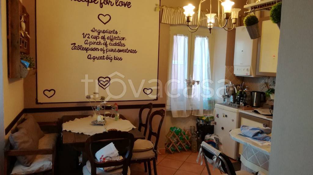 appartamento in vendita a Massa in zona Centro Storico