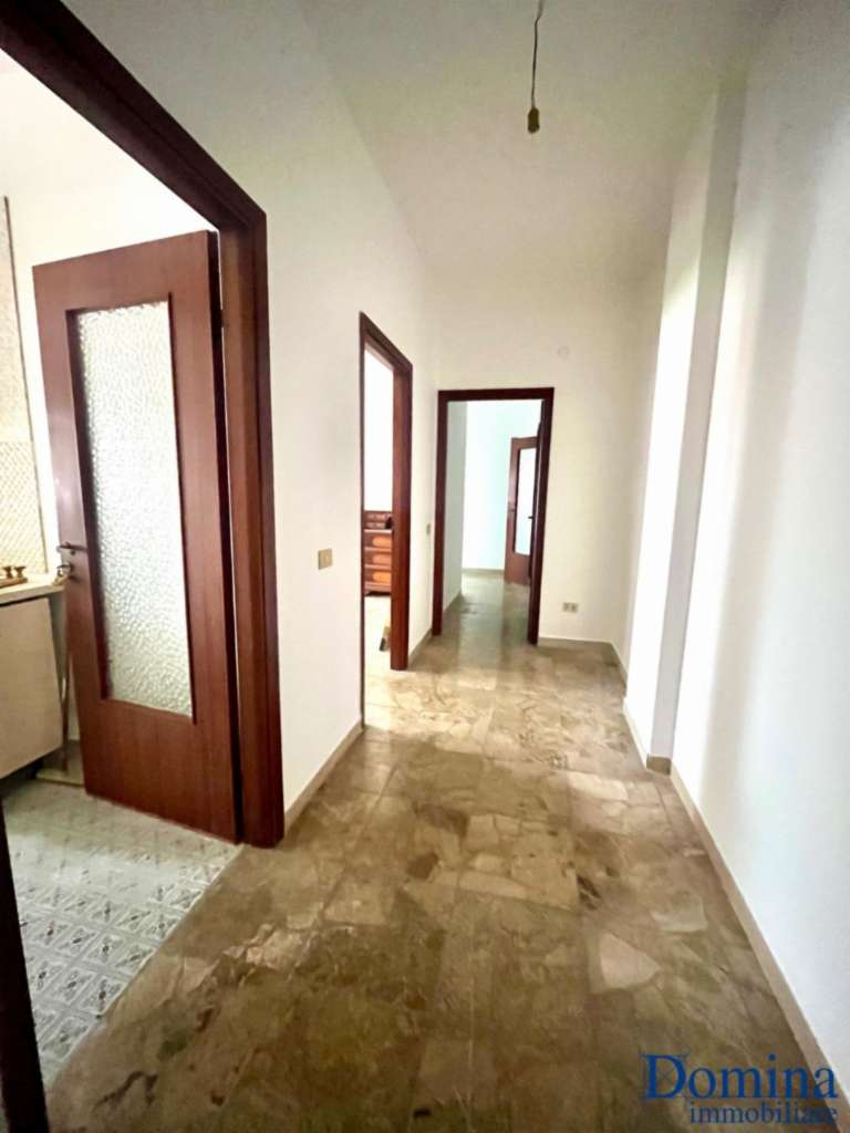appartamento in vendita a Massa in zona Centro Storico