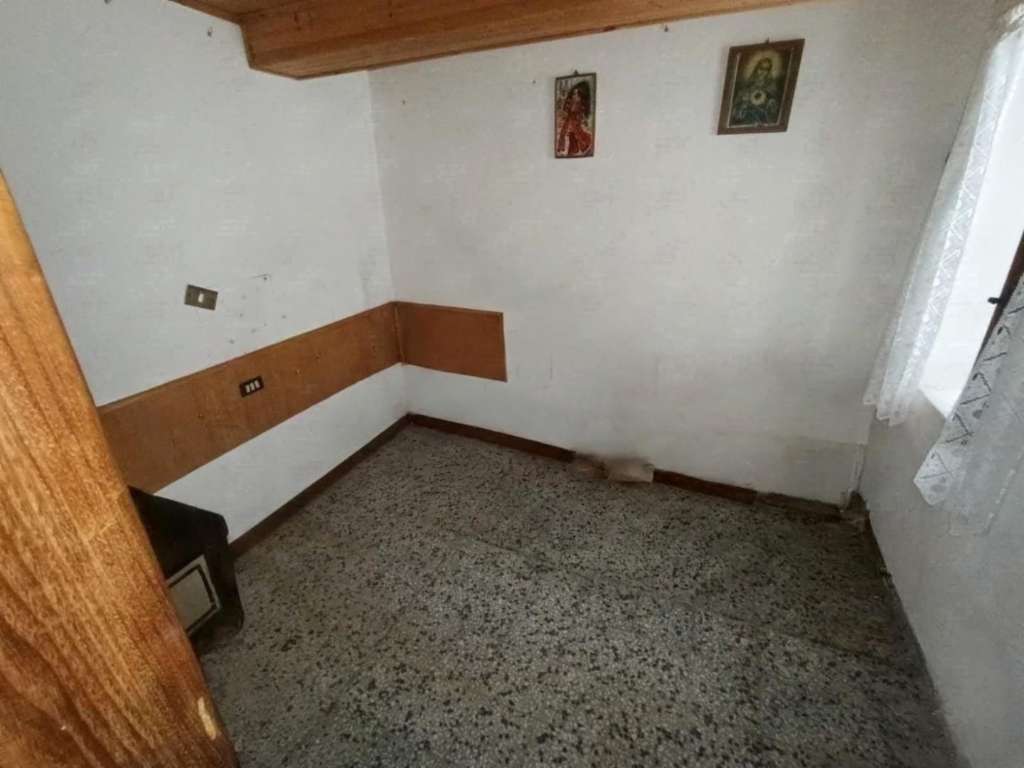 appartamento in vendita a Massa in zona Antona