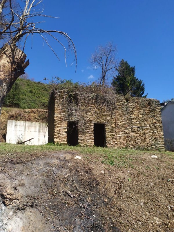 casa indipendente in vendita a Montignoso