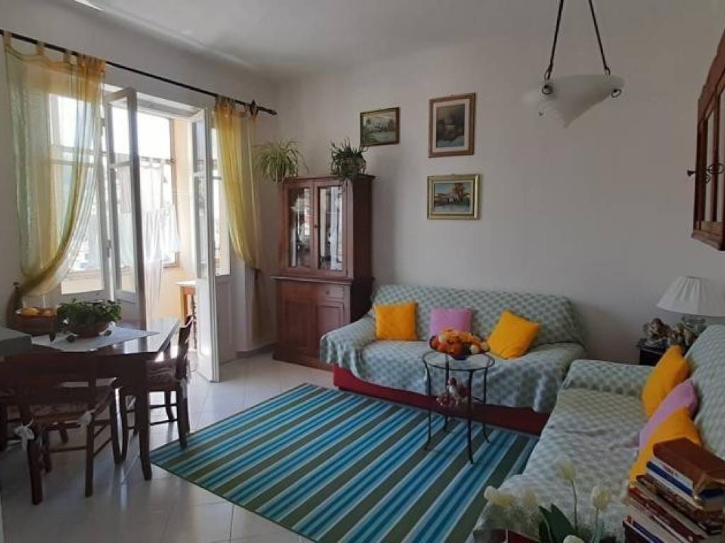 appartamento in vendita a Montignoso in zona Capanne