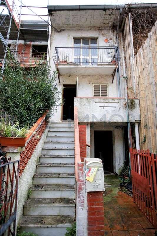 appartamento in vendita a Montignoso in zona Cinquale