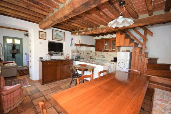 casa indipendente in vendita a Montignoso