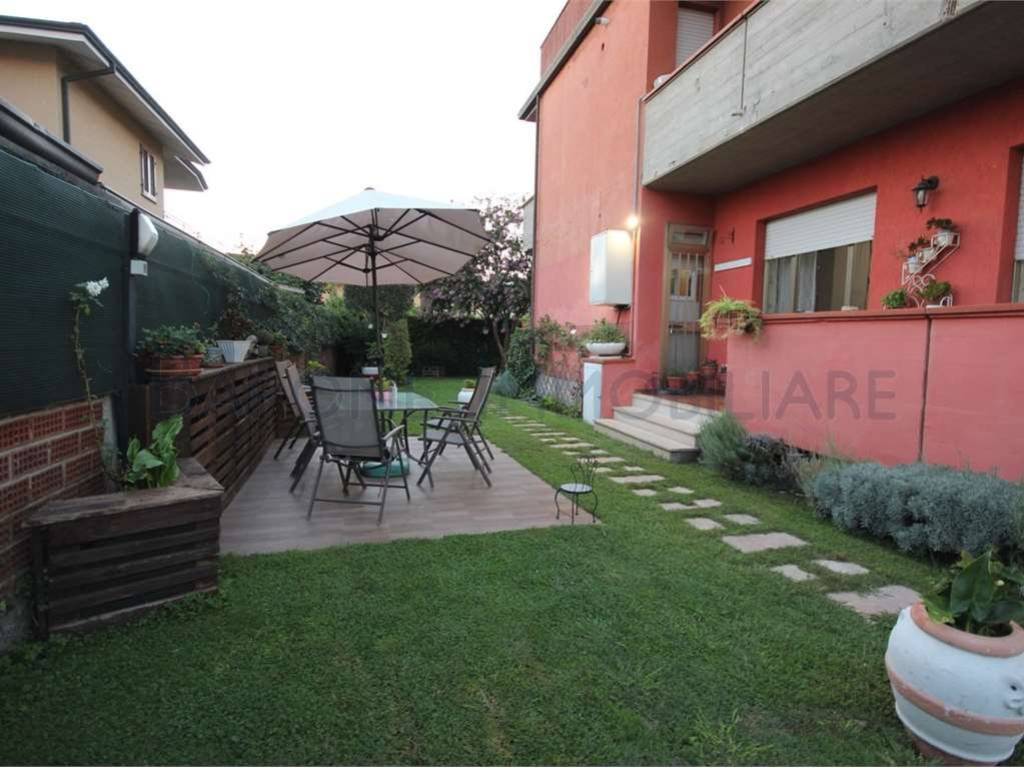 appartamento in vendita a Montignoso in zona Cinquale